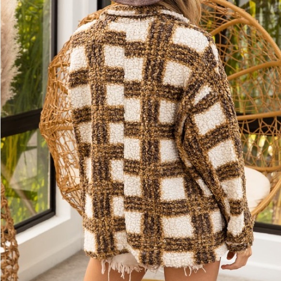 Soft loose fit checkered pattern jacket - Picture 10 of 10